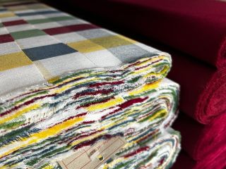 💤Tkalcovské stavy nespí ani v zimě a tak pro Vás máme vytkané všechny vzory! 🥳 Objednat si je můžete na webu...